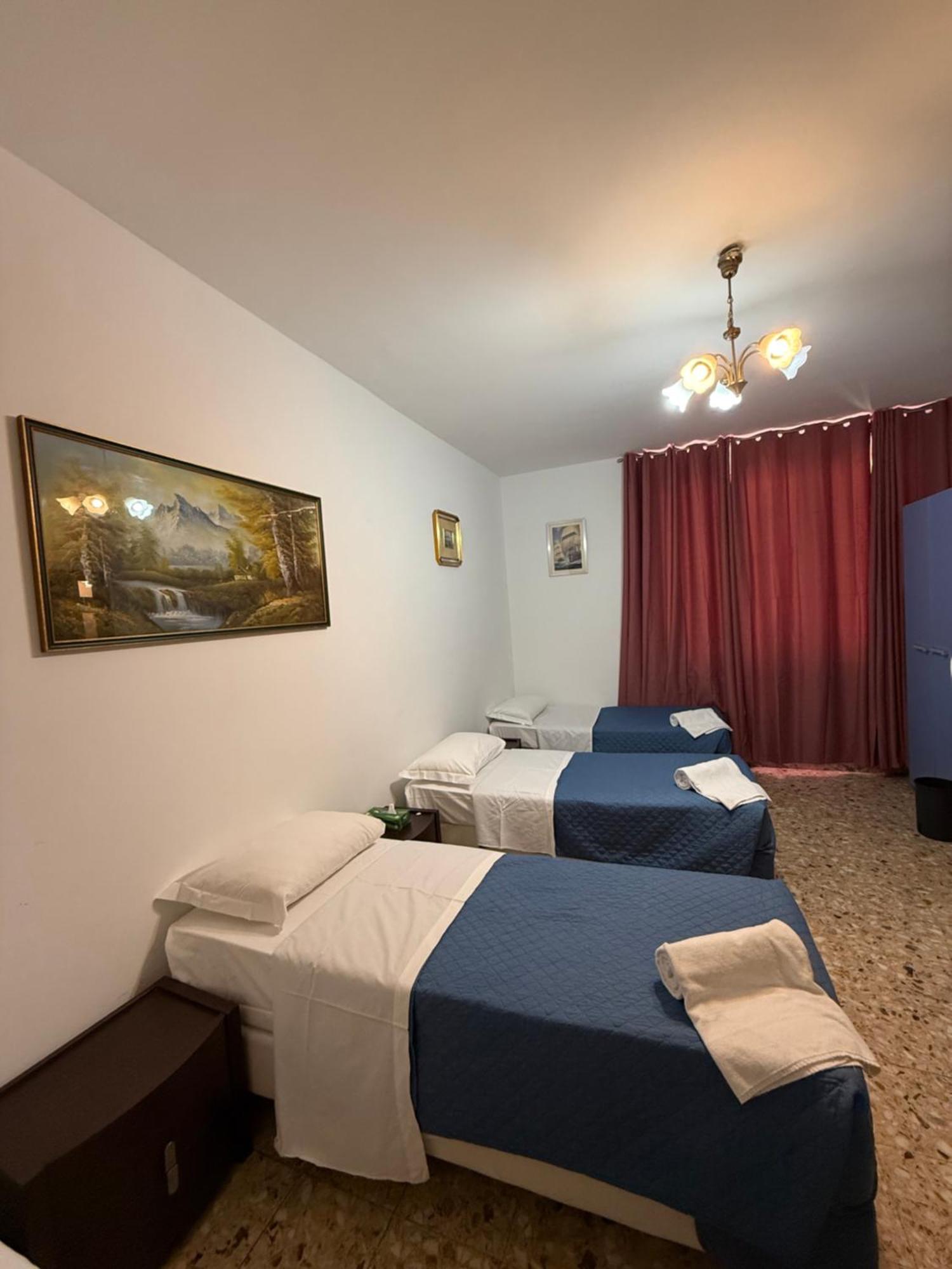 Hostel Host Rome